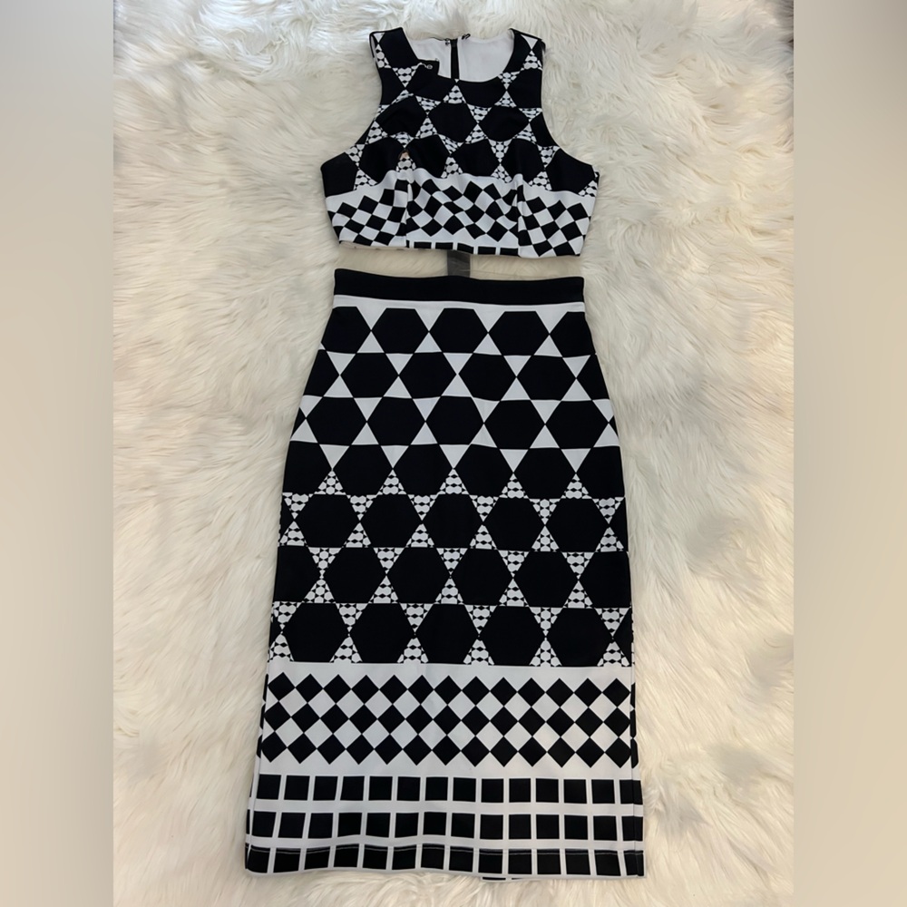 Bebe Black and White Geometric Dress